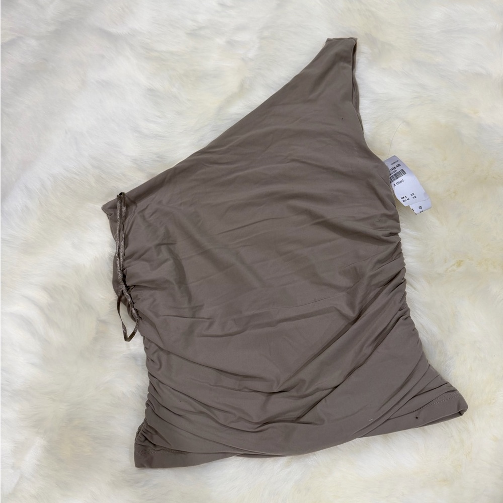 Abercrombie & Fitch One-Shoulder Top